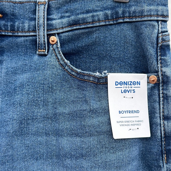 Levis Denizen Boyfriend Jeans Distressed Cuffed Medium Wash Denim New Size 8 - Picture 4 of 6